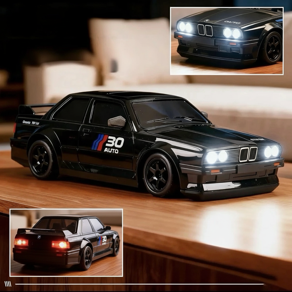 Auto da drift E30 telecomandata ricaricabile con cavo USB